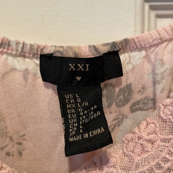 XXI , Forever21 ,flower dress mini, size lrg - Picture 4 of 10